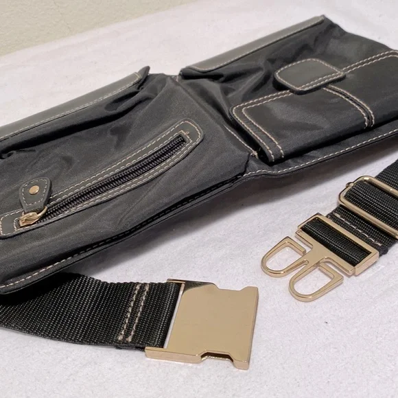 Liz Claiborne Fanny Pack - Picture 4 of 5